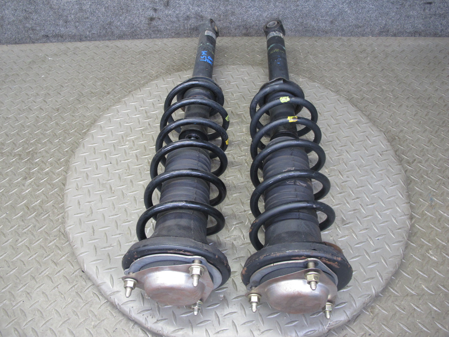 04-06 Lexus UCF30L LS430 Set of 2 Rear Left Right Strut Shock Absorber 116K OEM