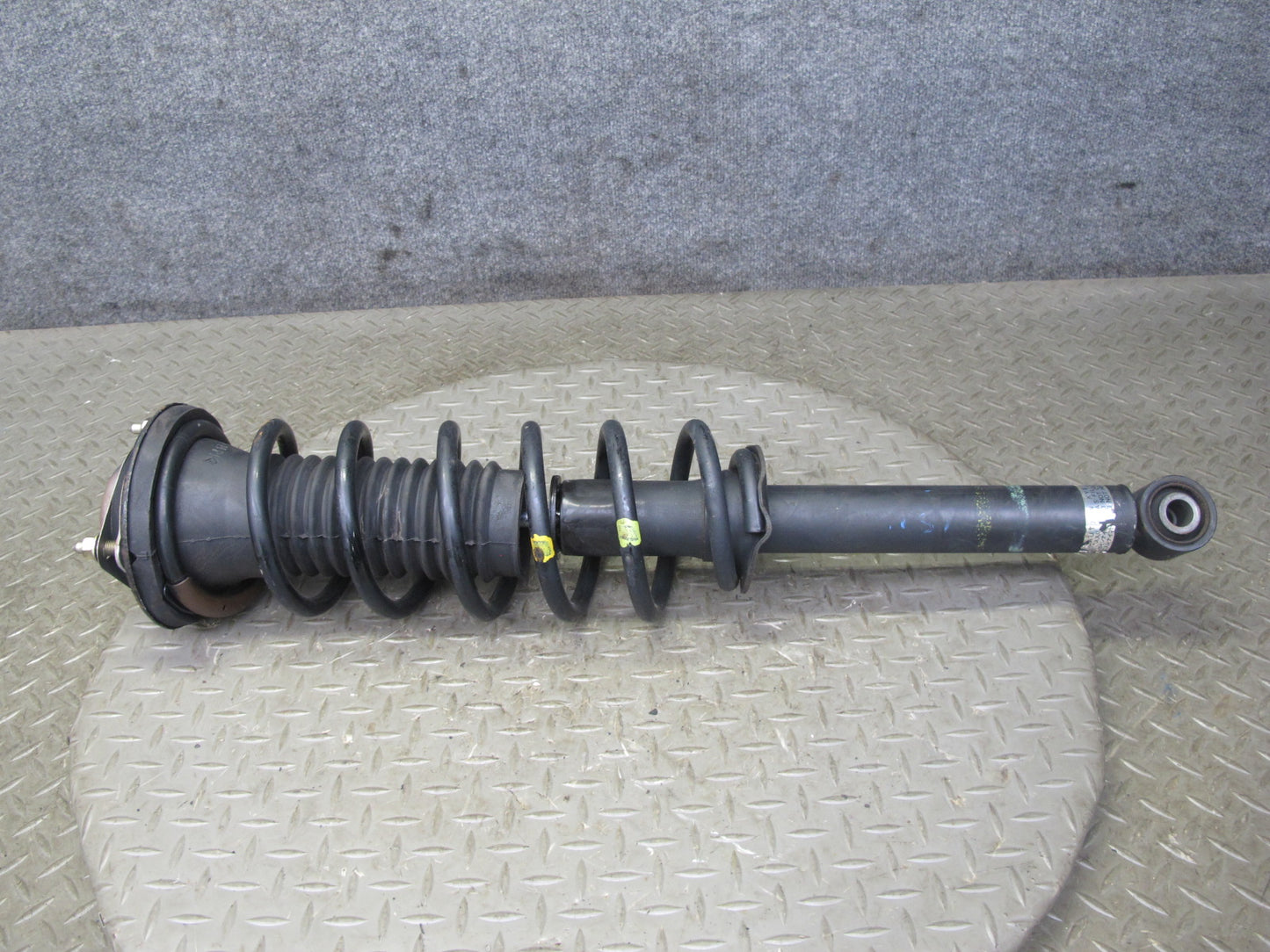 04-06 Lexus UCF30L LS430 Set of 2 Rear Left Right Strut Shock Absorber 116K OEM