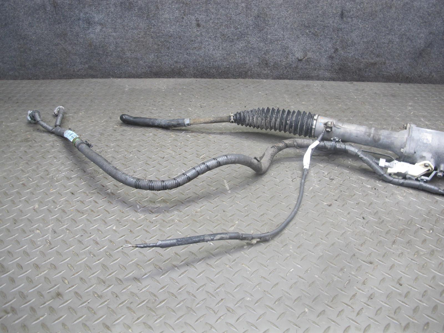 10-15 Lexus IS350 IS250 Convertible RWD Power Steering Rack & Pinion Gear OEM