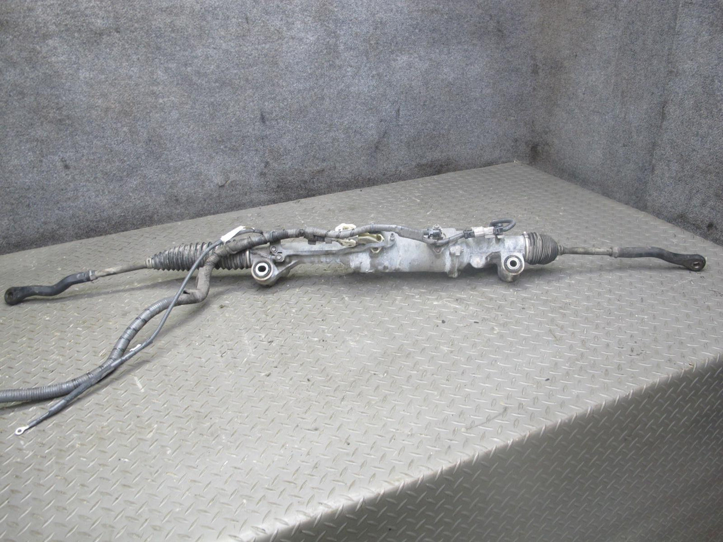 10-15 Lexus IS350 IS250 Convertible RWD Power Steering Rack & Pinion Gear OEM