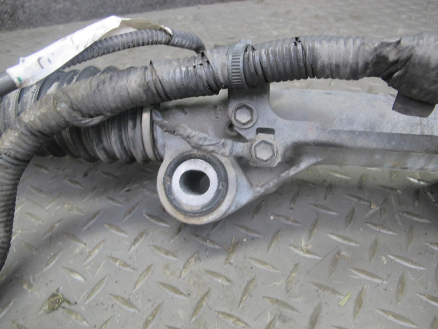 10-15 Lexus IS350 IS250 Convertible RWD Power Steering Rack & Pinion Gear OEM