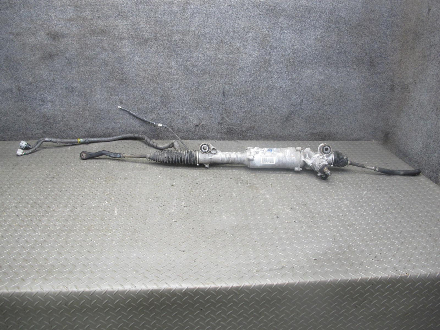 10-15 Lexus IS350 IS250 Convertible RWD Power Steering Rack & Pinion Gear OEM