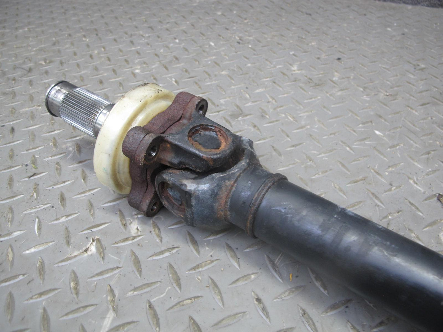 11-16 BMW F01 F07 F10 550Xi AWD Front Drive Shaft Driveshaft 103K Miles OEM
