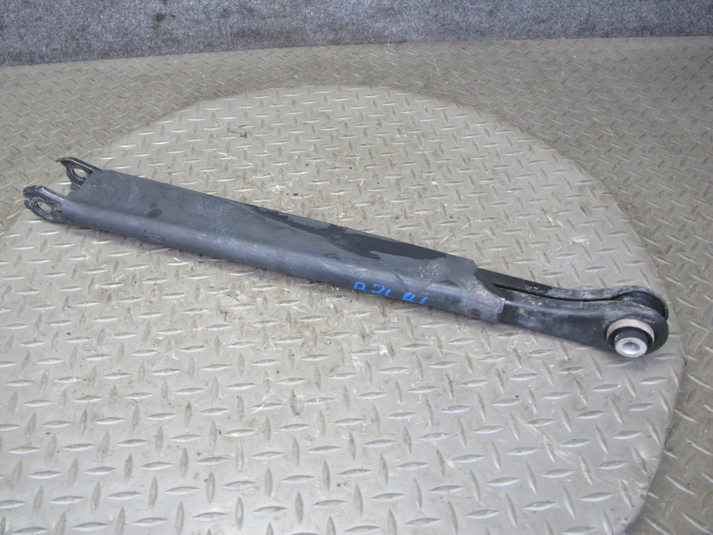 09-16 BMW E89 Z4 Set of 2 Rear Left Suspension Lower Control Arm OEM