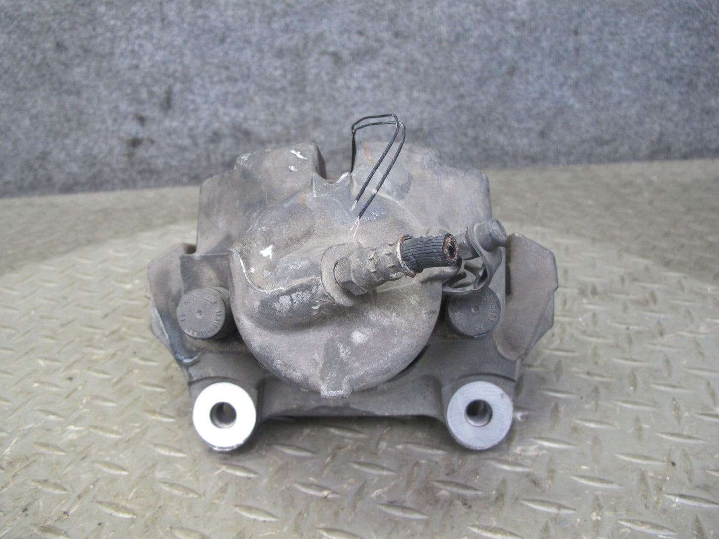 09-16 BMW E89 Z4 Set of 2 Front Left & Right Brake Caliper OEM
