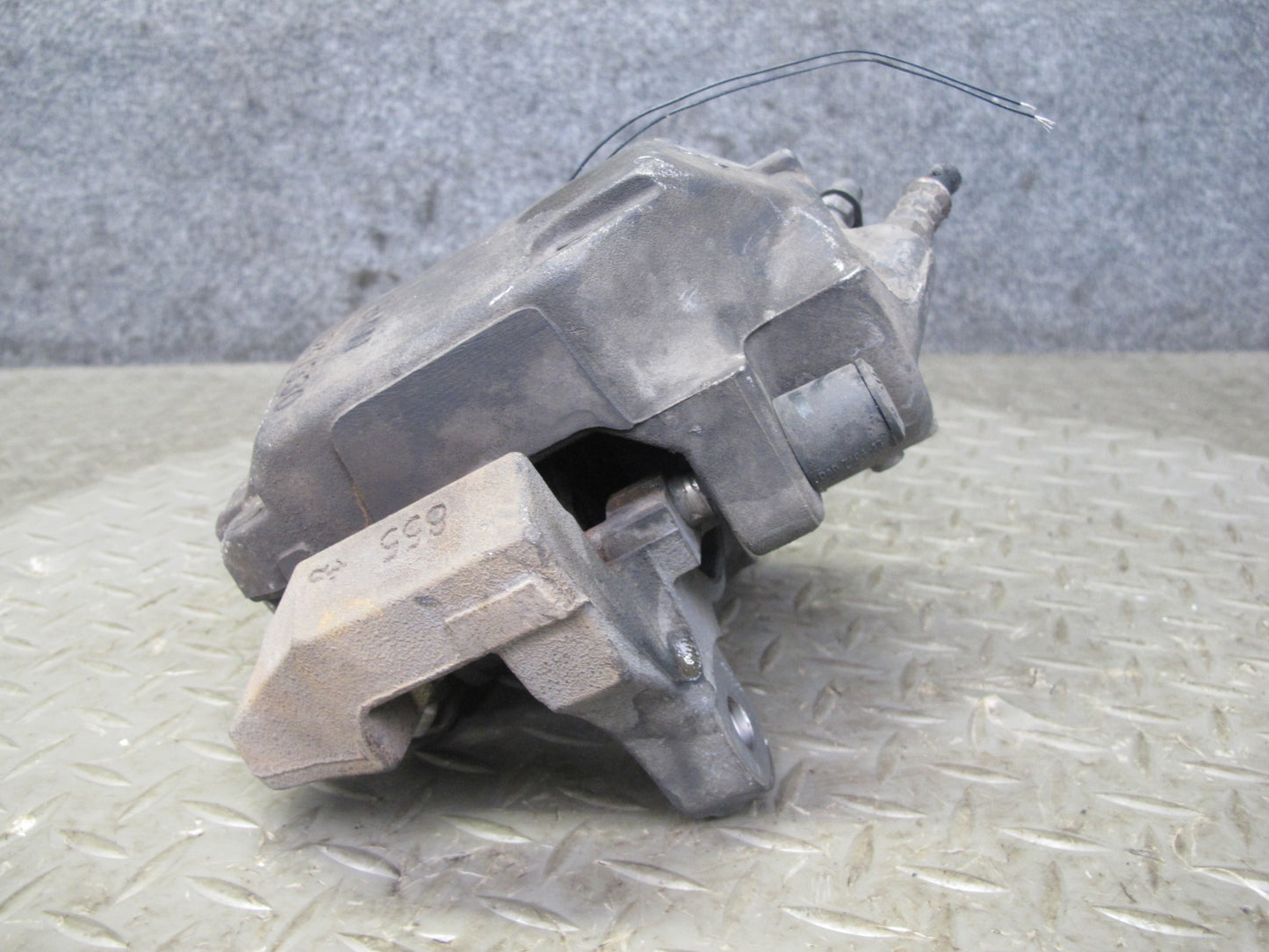 09-16 BMW E89 Z4 Set of 2 Front Left & Right Brake Caliper OEM