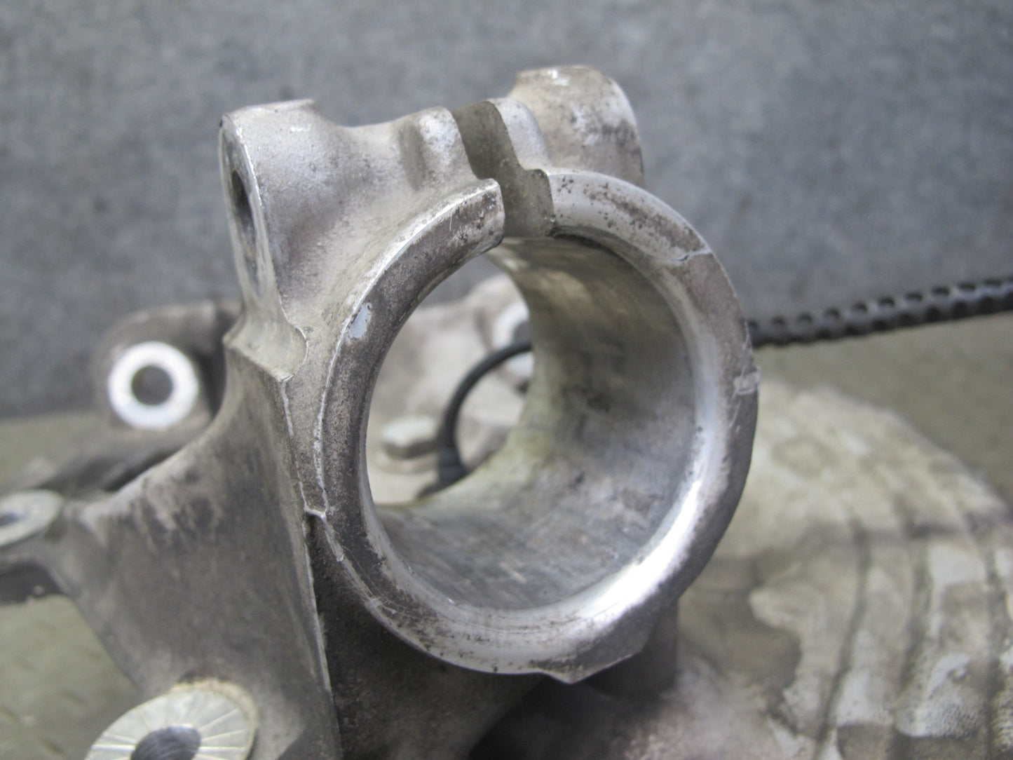 09-16 BMW E89 Z4 Front Right Spindle Knuckle Wheel Hub Bearing 6773210 OEM