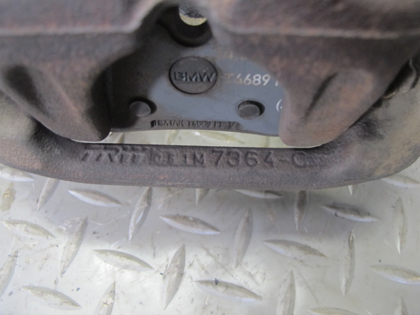 09-16 BMW E89 Z4 Set of 2 Rear Left & Right Brake Caliper OEM