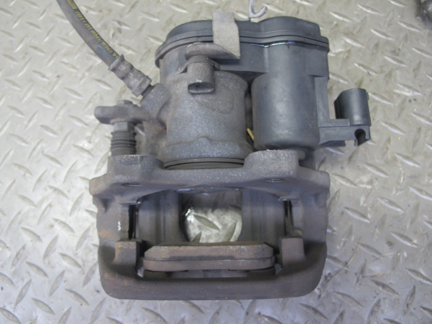 09-16 BMW E89 Z4 Set of 2 Rear Left & Right Brake Caliper OEM
