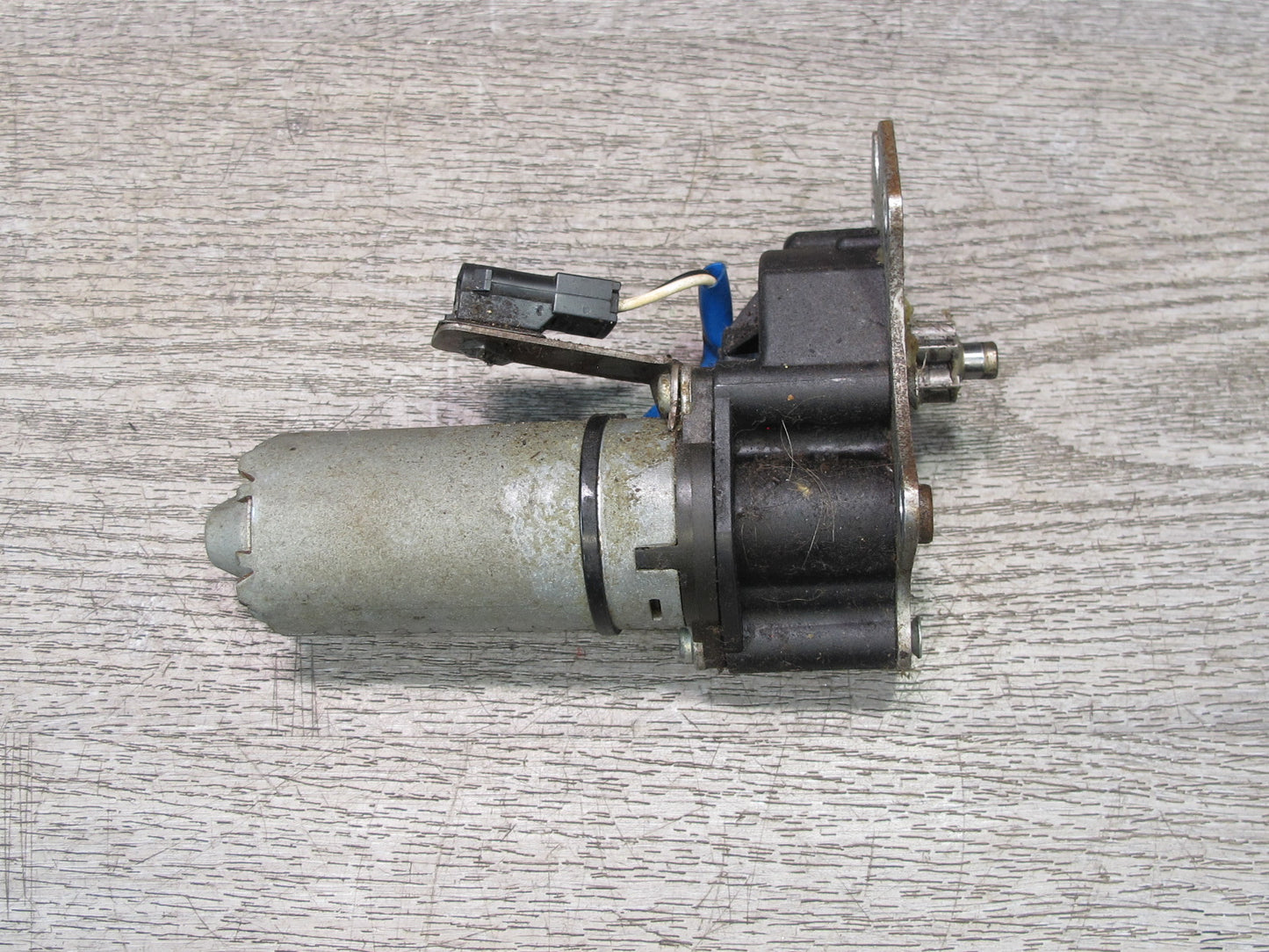 01-06 BMW E46 330ci Convertible Set of 5 Front Right Seat Adjust Motor OEM