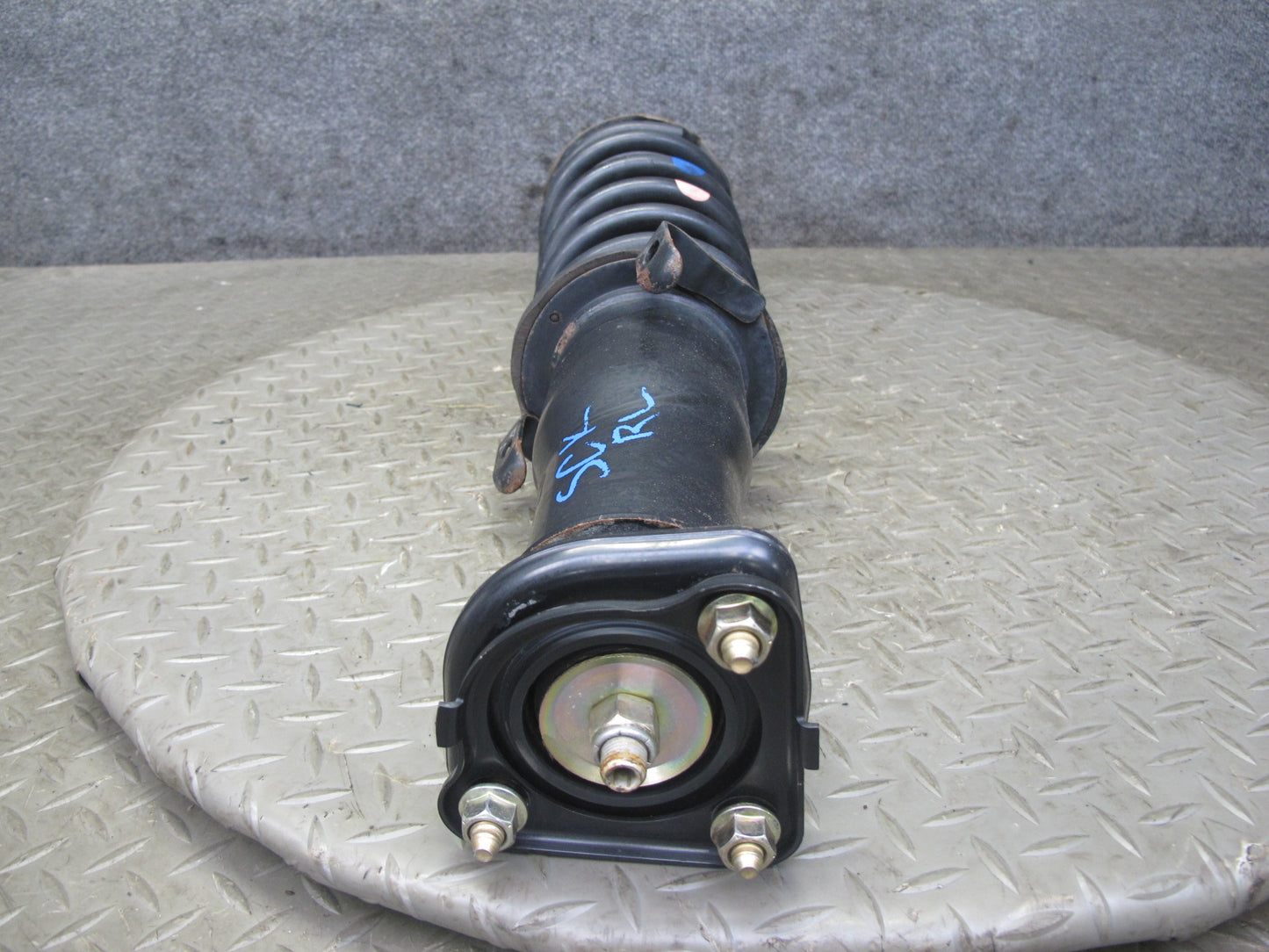 02-05 Lexus SC430 Set of 2 Rear Left & Right Suspension Strut Shock Absorber OEM