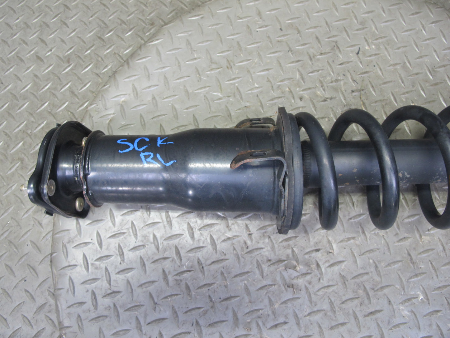 02-05 Lexus SC430 Set of 2 Rear Left & Right Suspension Strut Shock Absorber OEM