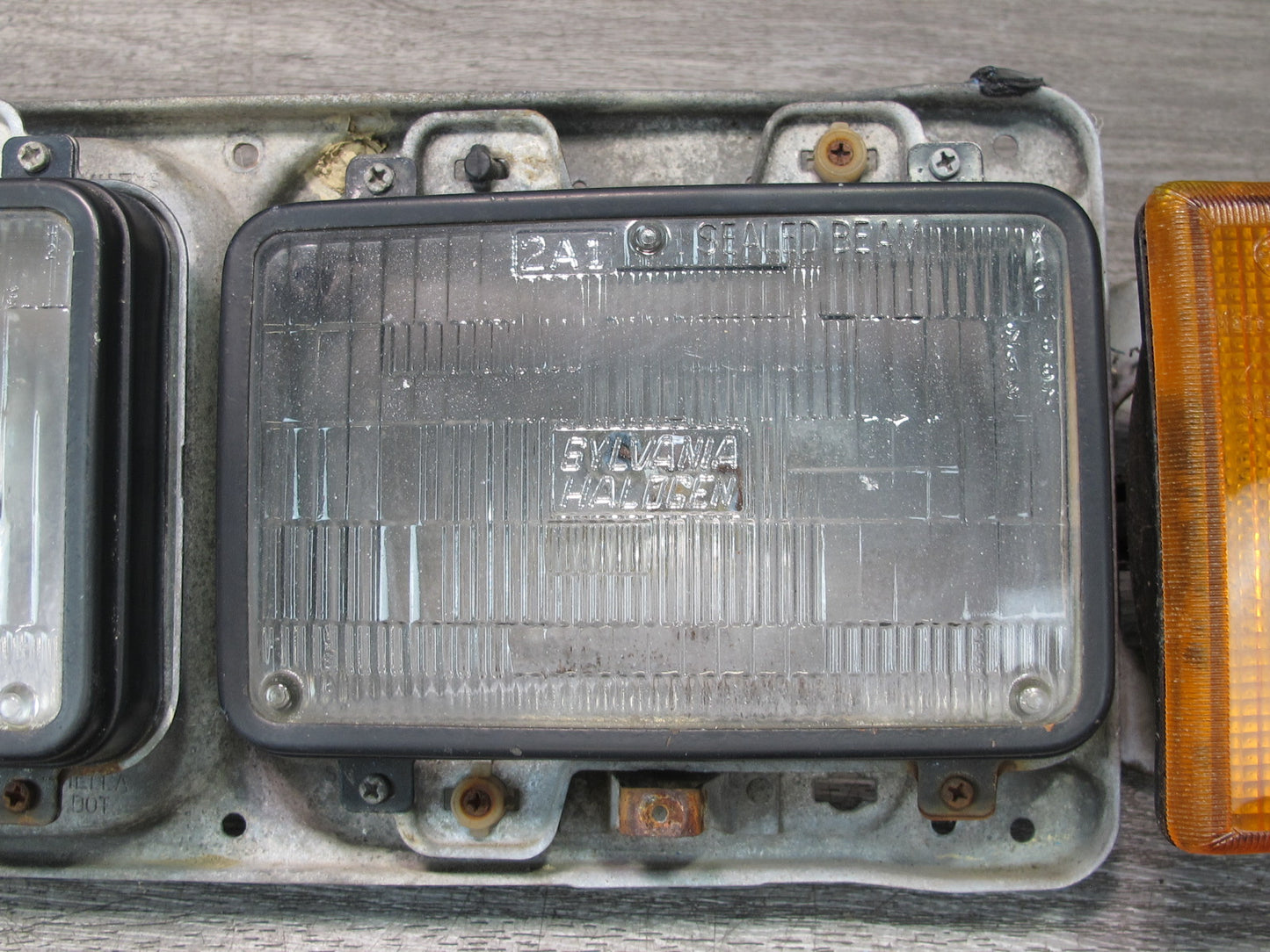 86-88 VW Scirocco MK2 Set of 2 Front Left & Right Headlight Turn Signal Lamp OEM
