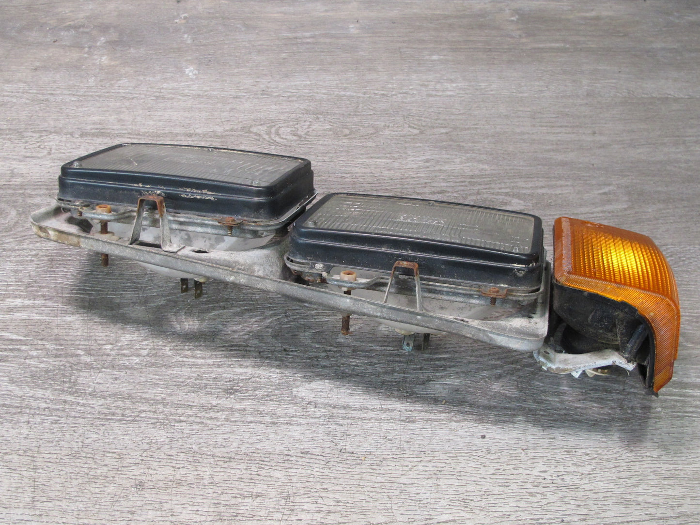 86-88 VW Scirocco MK2 Set of 2 Front Left & Right Headlight Turn Signal Lamp OEM