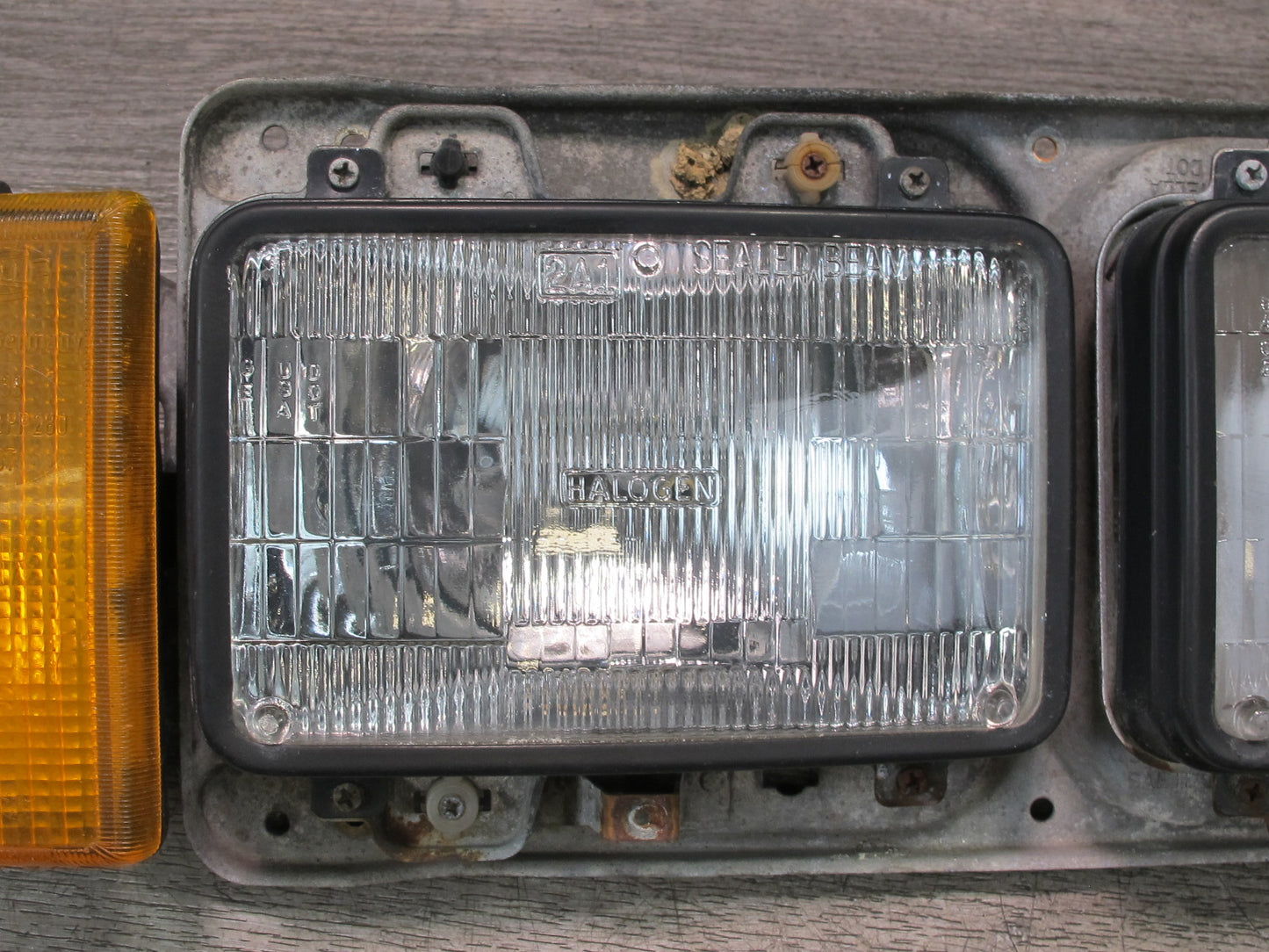 86-88 VW Scirocco MK2 Set of 2 Front Left & Right Headlight Turn Signal Lamp OEM