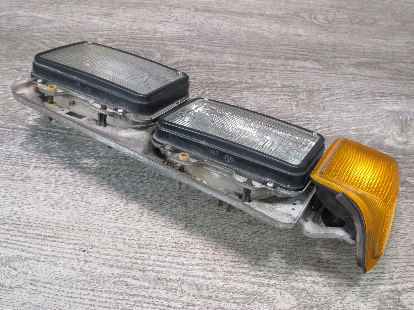 86-88 VW Scirocco MK2 Set of 2 Front Left & Right Headlight Turn Signal Lamp OEM