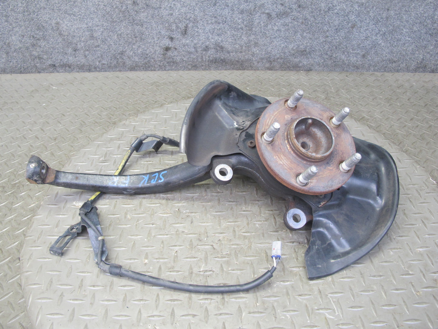 02-10 Lexus SC430 Front Right Side Spindle Knuckle Wheel Hub Bearing OEM