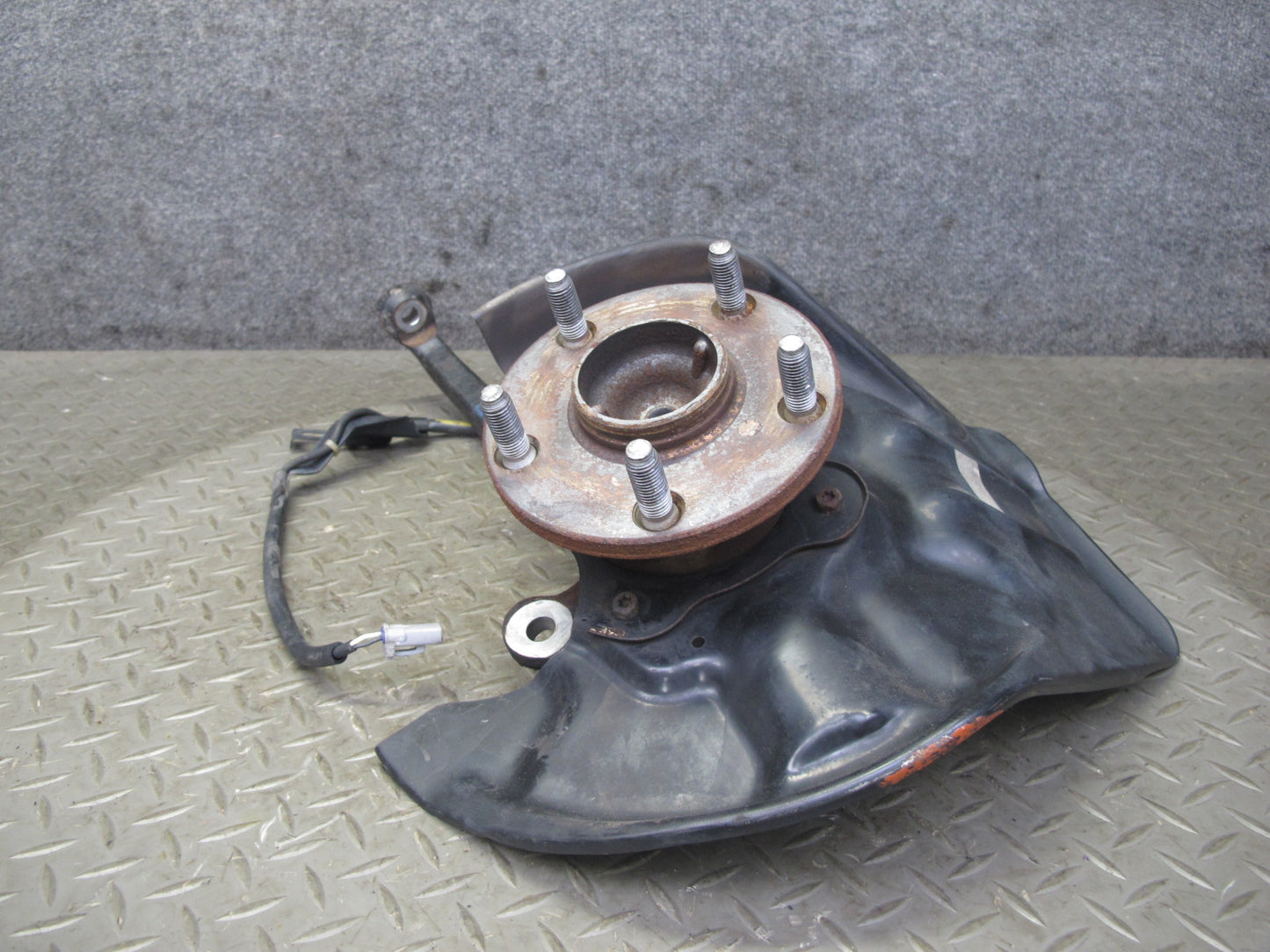 02-10 Lexus SC430 Front Right Side Spindle Knuckle Wheel Hub Bearing OEM