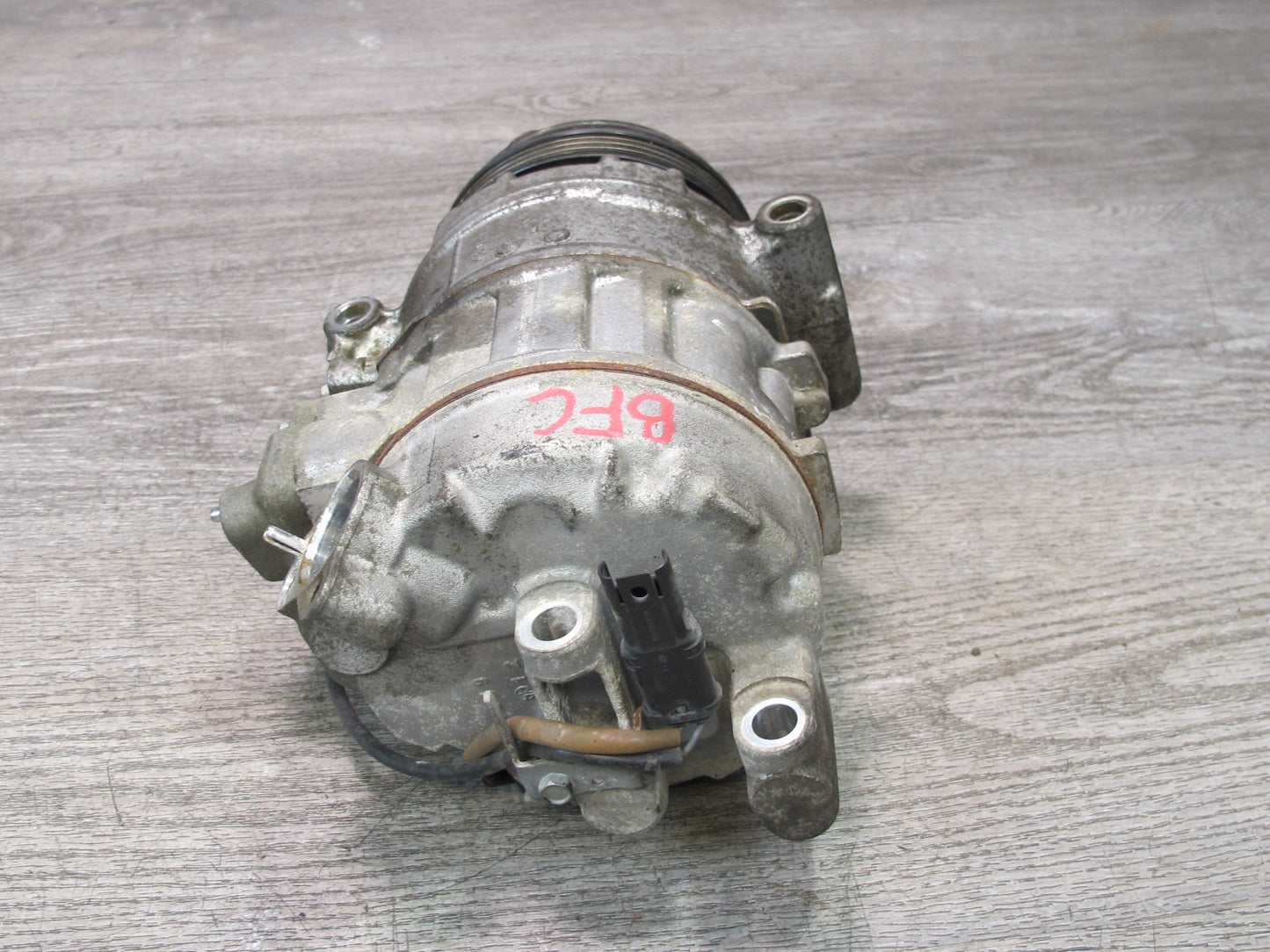 11-16 BMW F07 F12 F13 F10 550i 4.4L N63 A/C Air Condition Compressor OEM