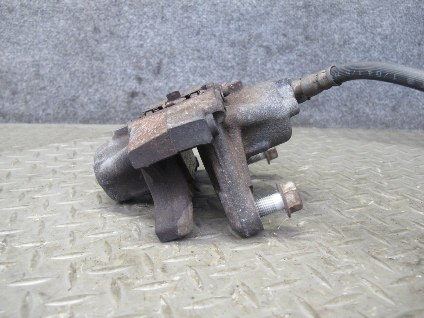 02-10 Lexus Z40 SC430 Set of 2 Rear Left & Right Brake Caliper OEM