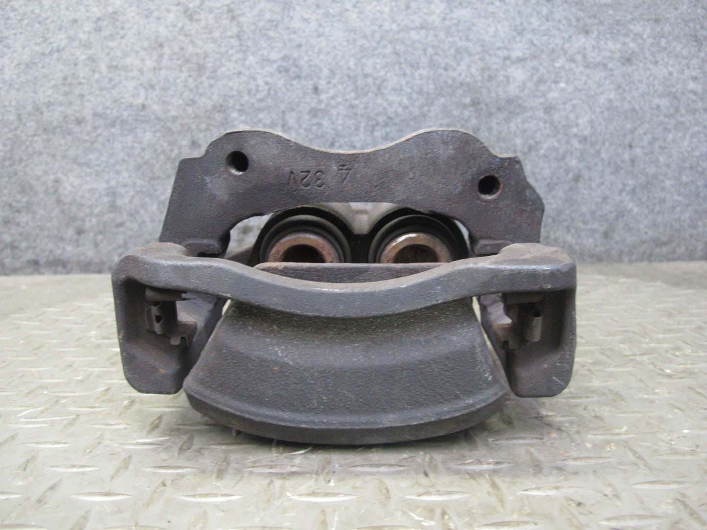 02-10 Lexus Z40 SC430 Set of 2 Front Left & Right Brake Caliper OEM