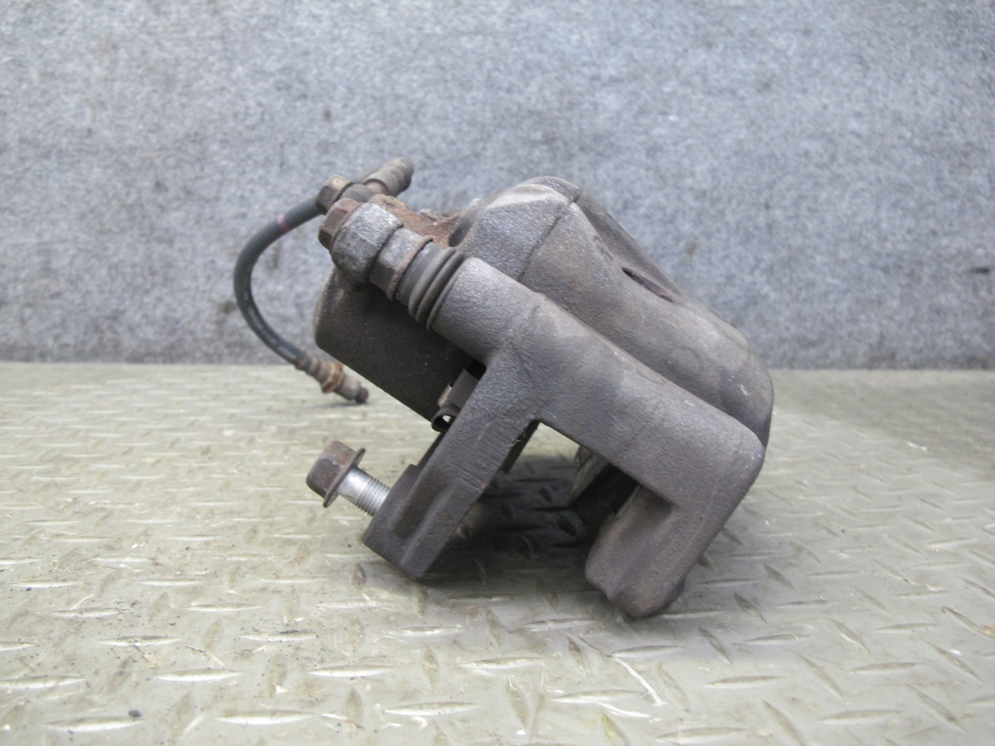02-10 Lexus Z40 SC430 Set of 2 Front Left & Right Brake Caliper OEM