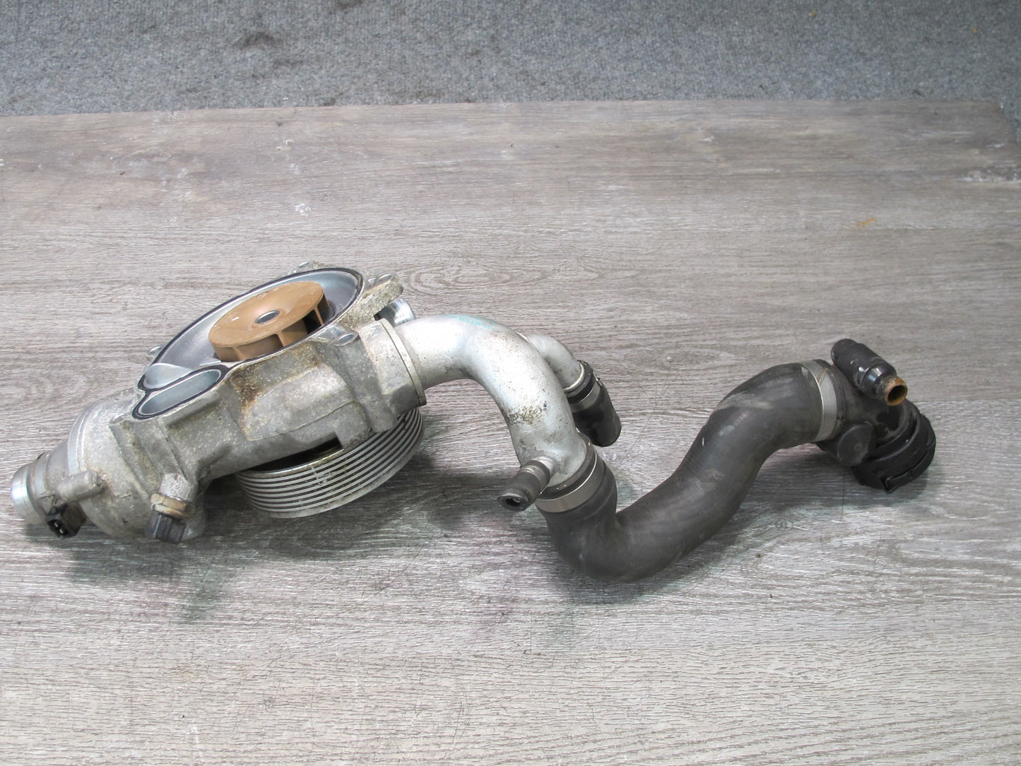 11-16 BMW F12 F10 550i N63 Engine Coolant Water Pump w Thermostat Housing OEM