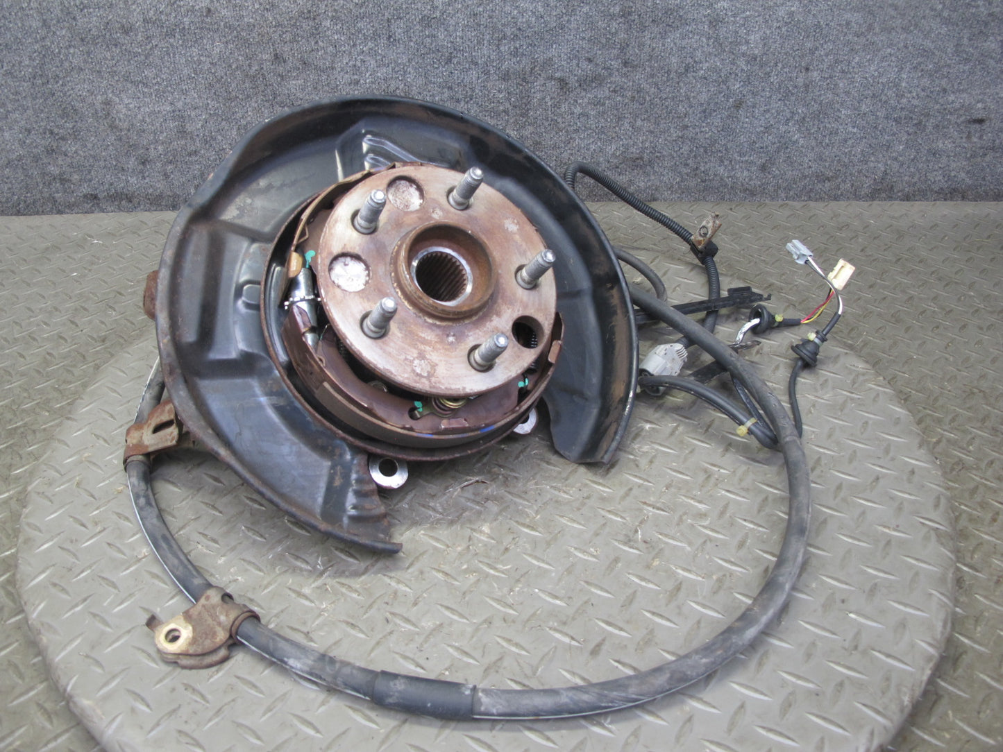 02-10 Lexus SC430 Rear Left Driver Side Spindle Knuckle Wheel Hub Bearing OEM