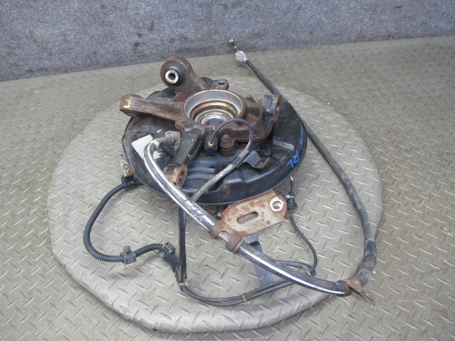 02-10 Lexus SC430 Rear Left Driver Side Spindle Knuckle Wheel Hub Bearing OEM
