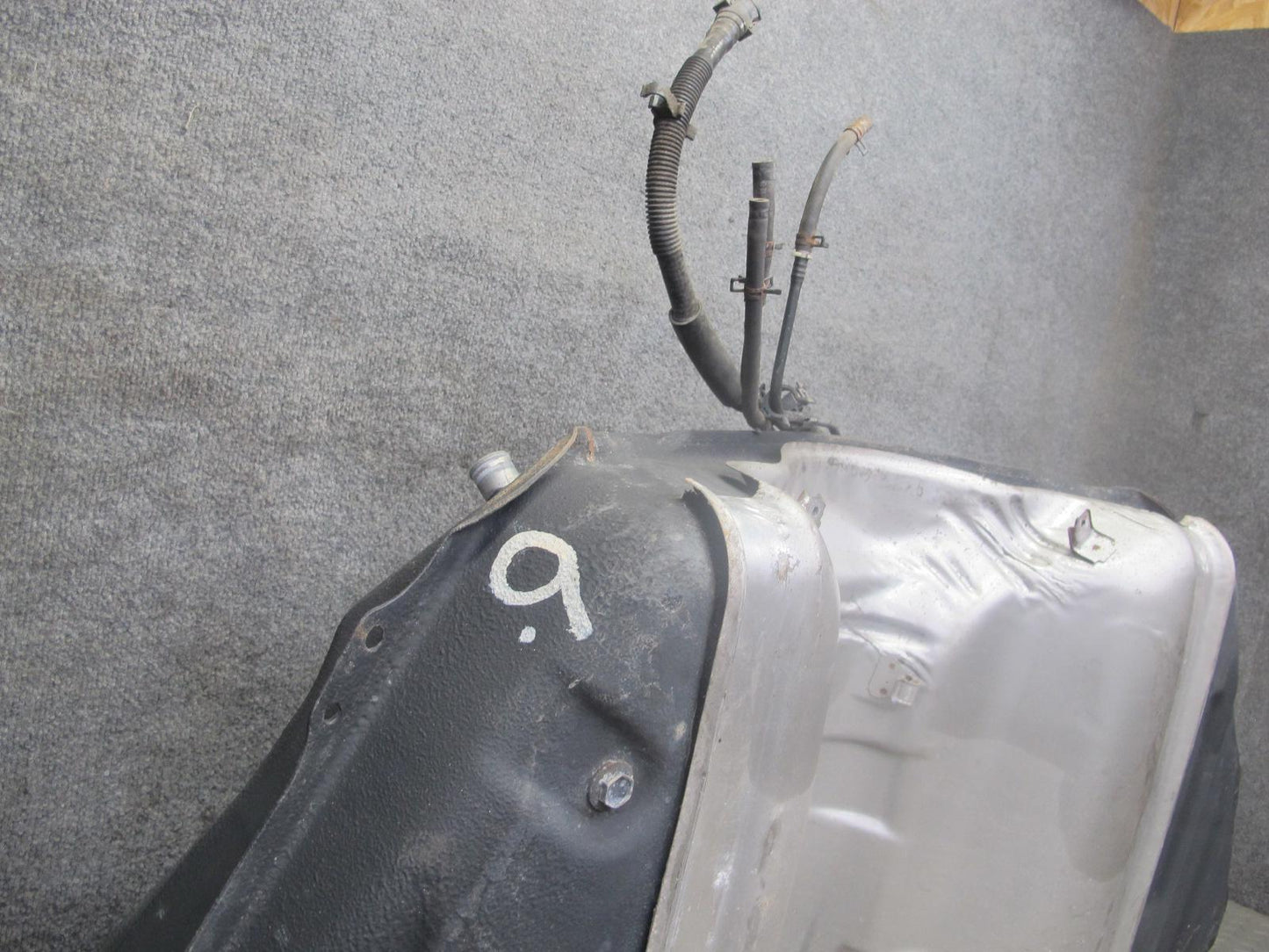 02-05 Lexus Z40 SC430 Gas Fuel Tank Assembly OEM