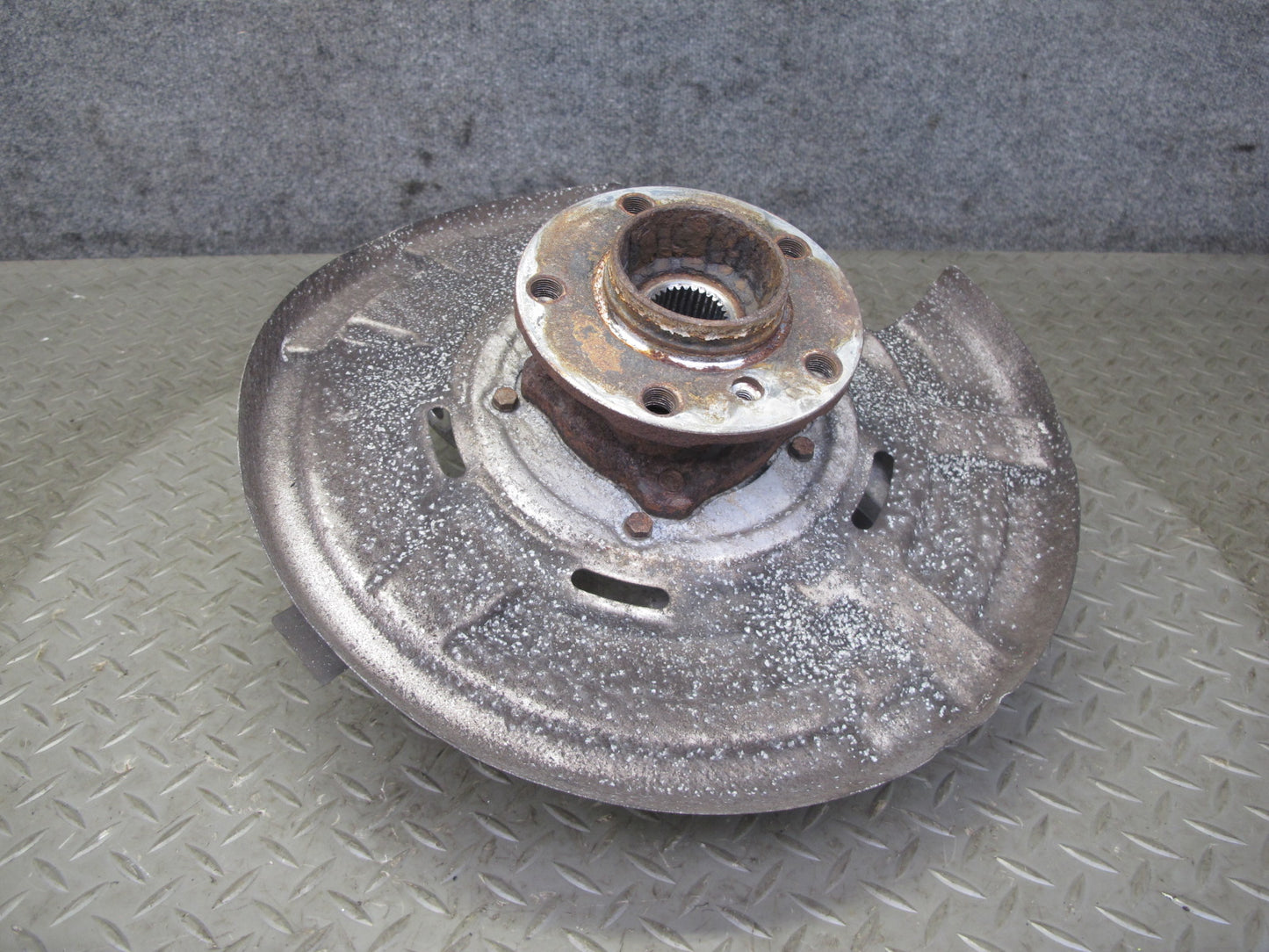 11-16 BMW F10 5-SERIES 550i AWD Rear Left Spindle Knuckle Wheel Hub Bearing OEM