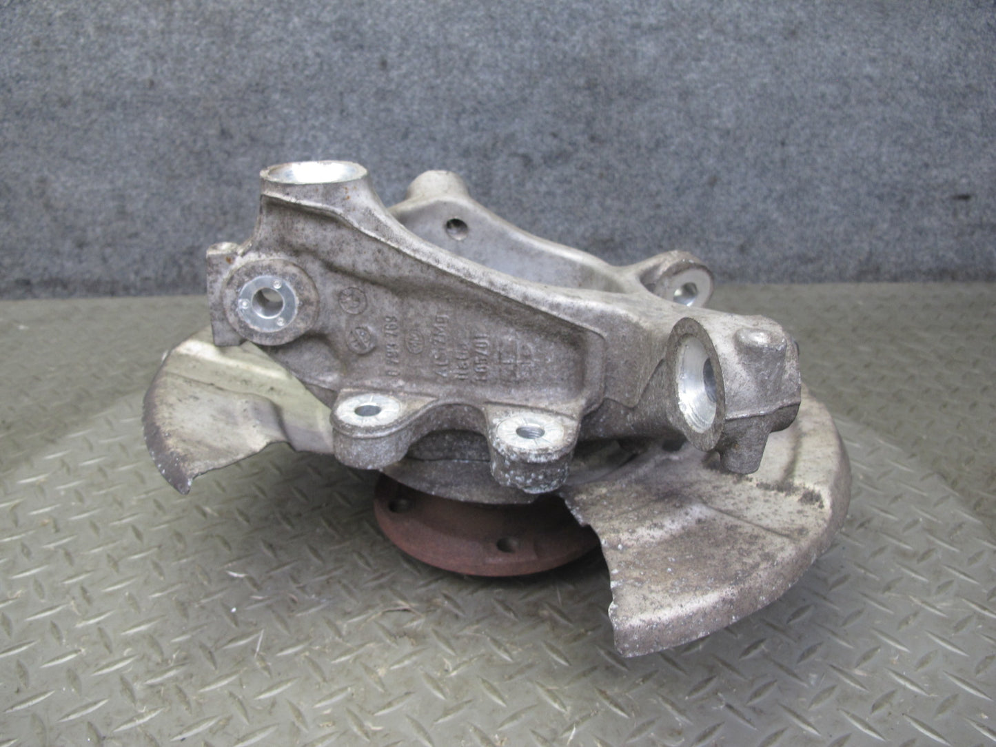 11-16 BMW F10 5-SERIES 550i AWD Rear Left Spindle Knuckle Wheel Hub Bearing OEM