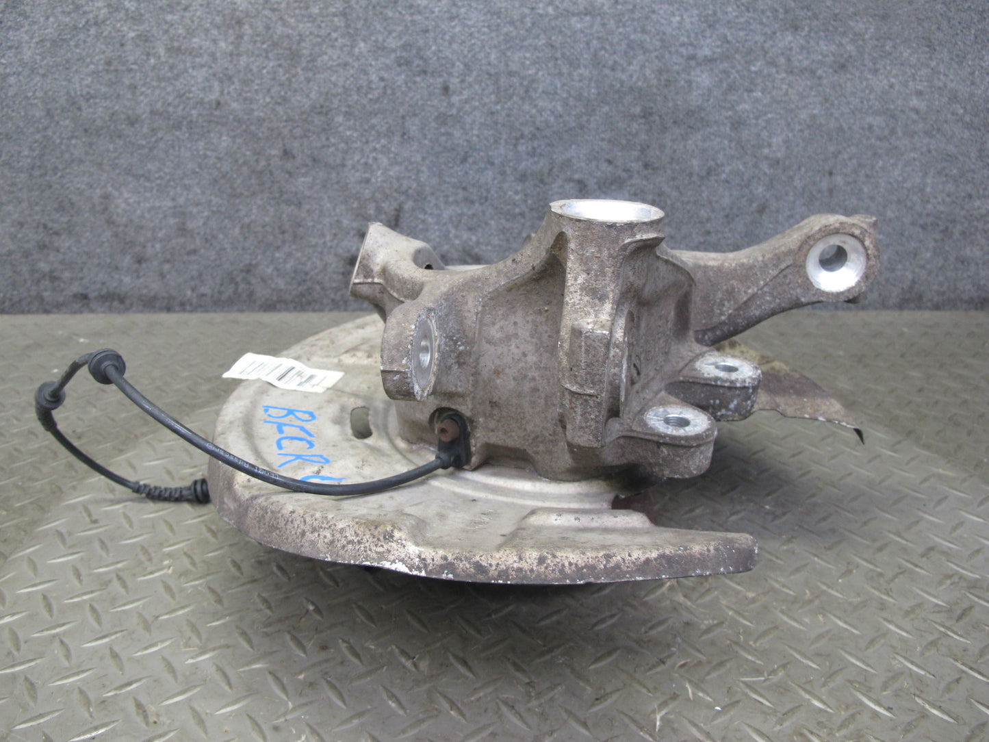 11-16 BMW F10 5-SERIES 550i AWD Rear Left Spindle Knuckle Wheel Hub Bearing OEM