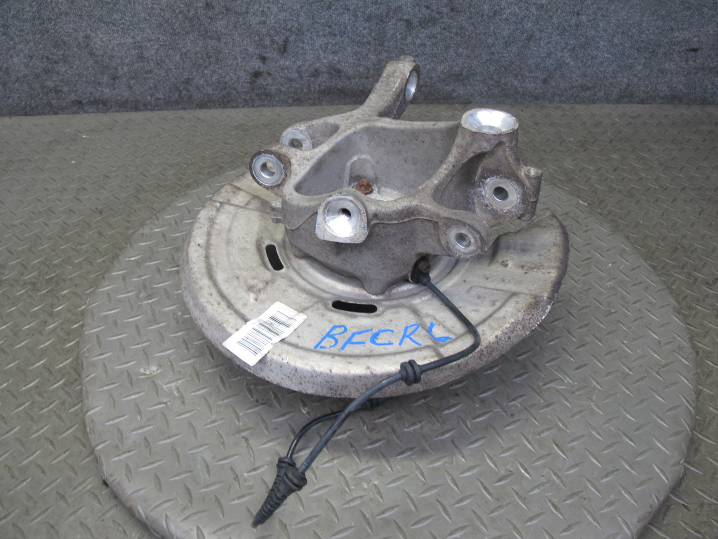 11-16 BMW F10 5-SERIES 550i AWD Rear Left Spindle Knuckle Wheel Hub Bearing OEM