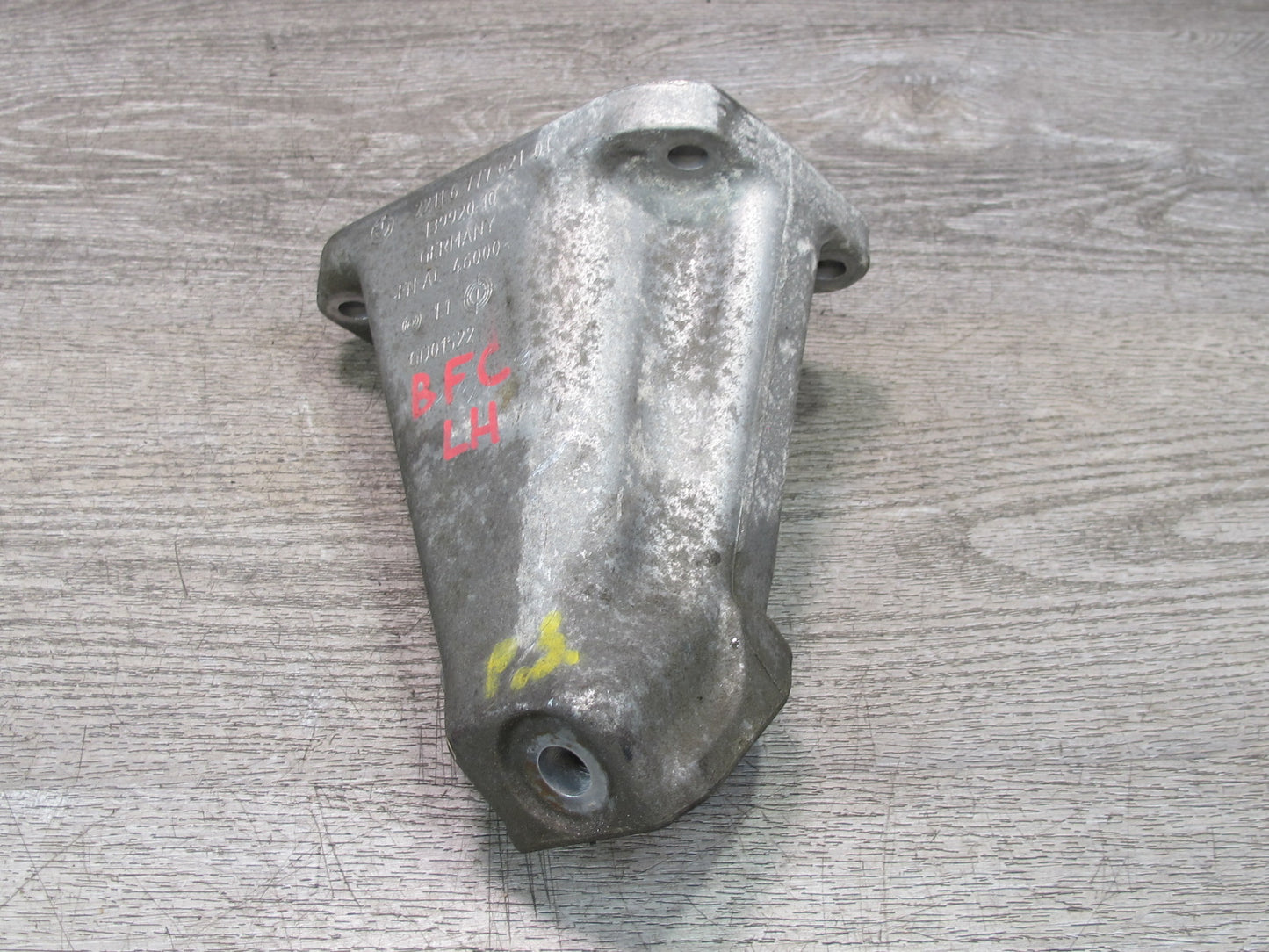 11-16 BMW F02 F12 F10 550I N63 AWD Left & Right Engine Mount Bracket Set OEM