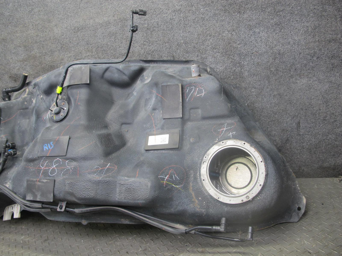 06-13 Lexus IS350 IS250 Gas Fuel Tank w Heat Shield Assembly OEM