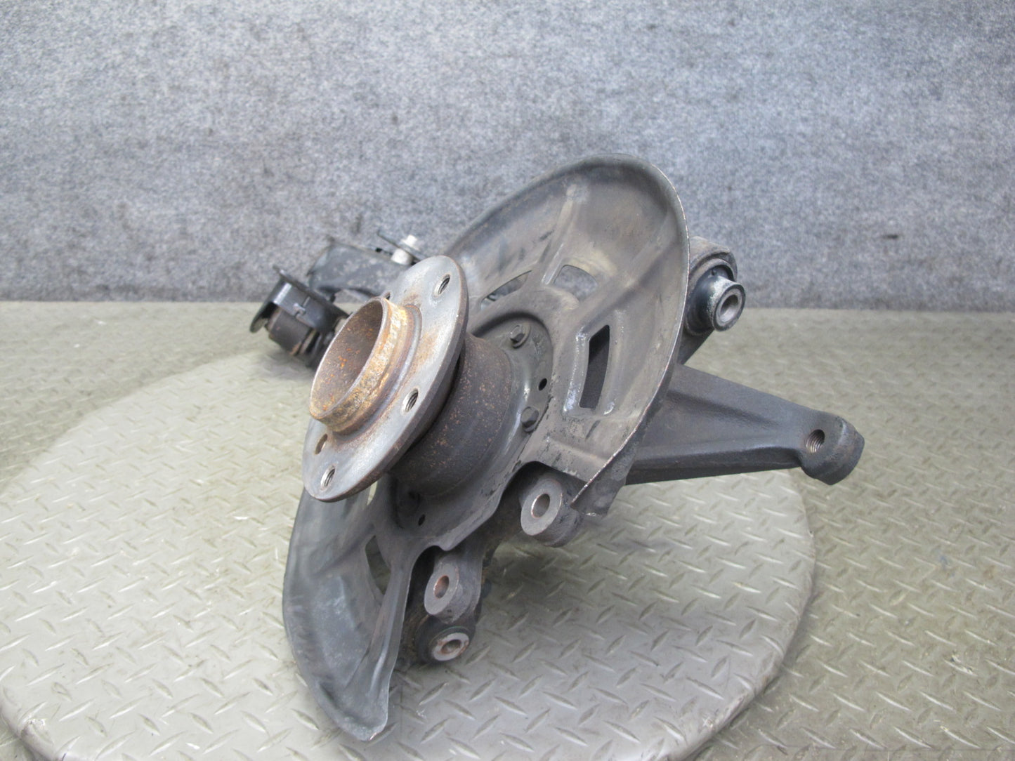 09-16 BMW E89 Z4 Rear Right Spindle Knuckle Wheel Hub Trailing Arm 105K Mile OEM