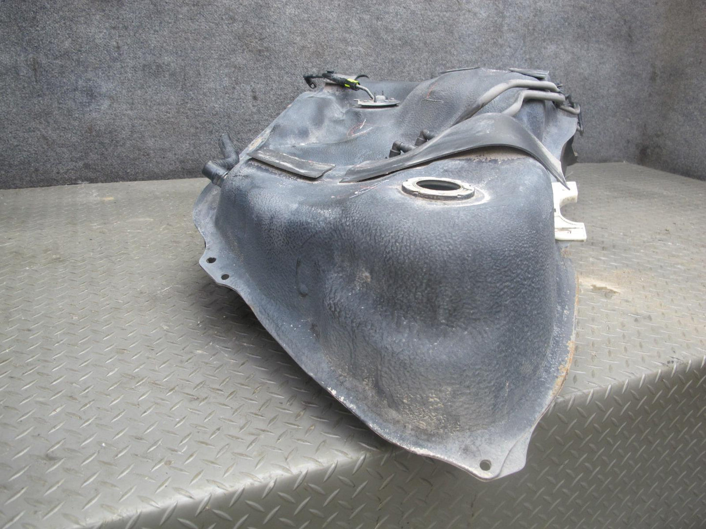06-13 Lexus IS350 IS250 Gas Fuel Tank w Heat Shield Assembly OEM