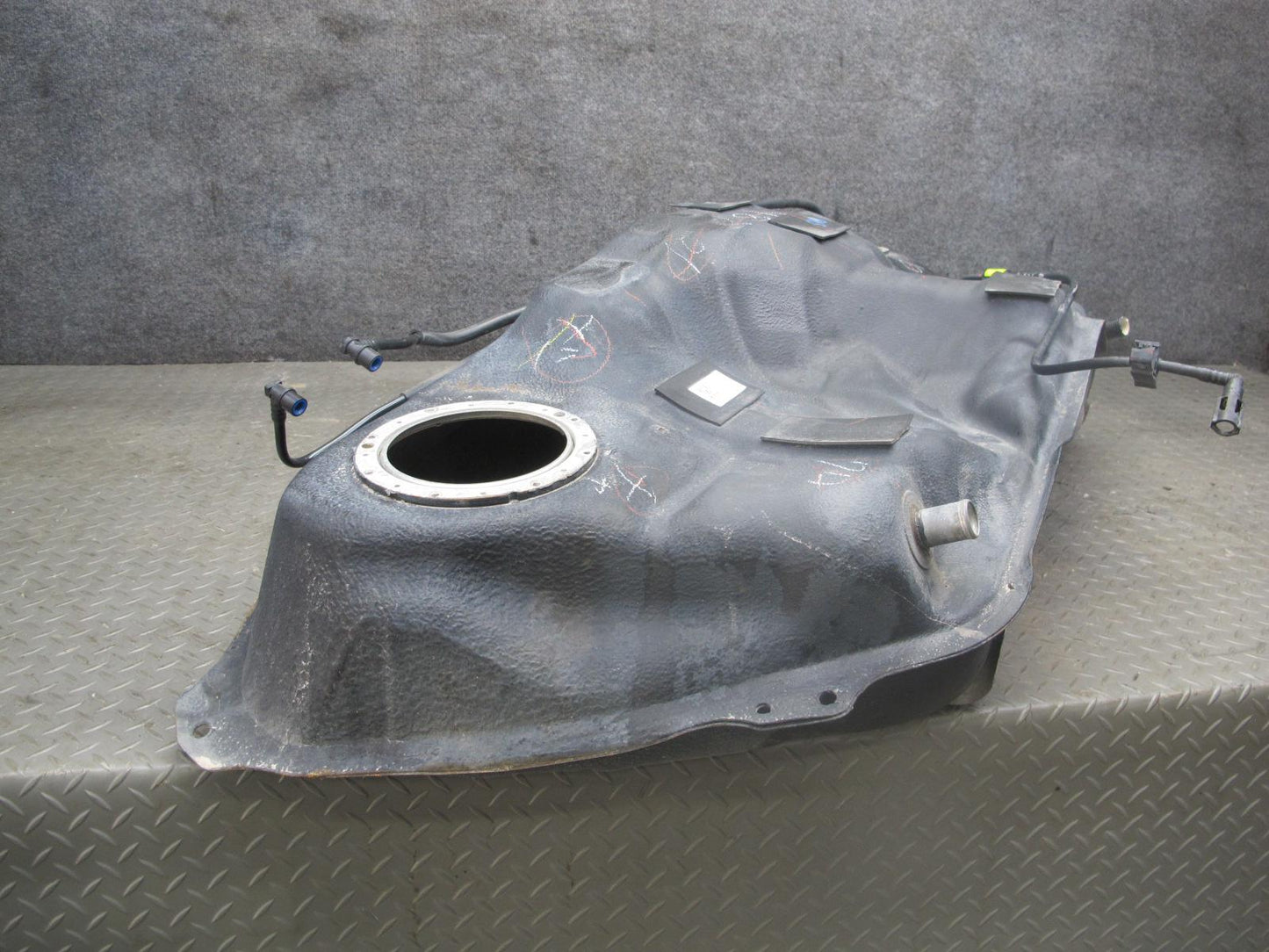 06-13 Lexus IS350 IS250 Gas Fuel Tank w Heat Shield Assembly OEM
