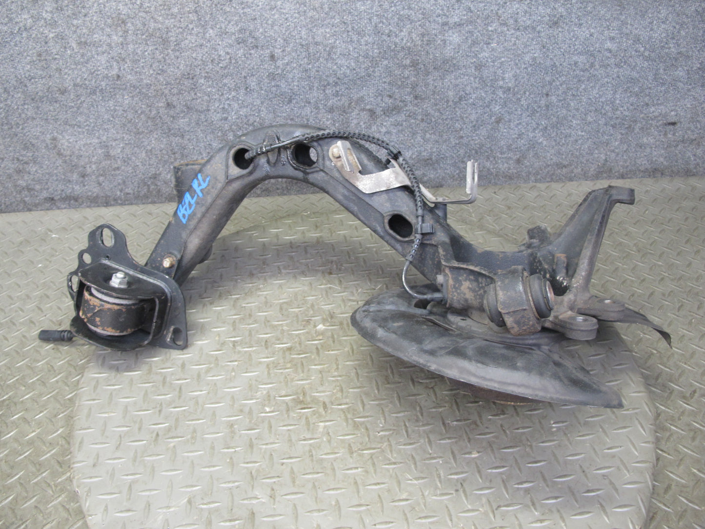 09-16 BMW E89 Z4 Rear Left Spindle Knuckle Wheel Hub Trailing Arm 105K Miles OEM