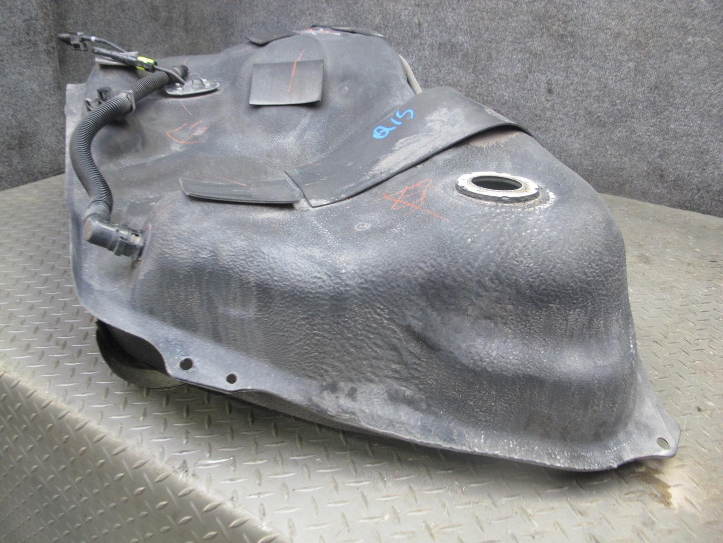 06-15 Lexus IS350 IS250 Gas Fuel Tank w Heat Shield Assembly OEM