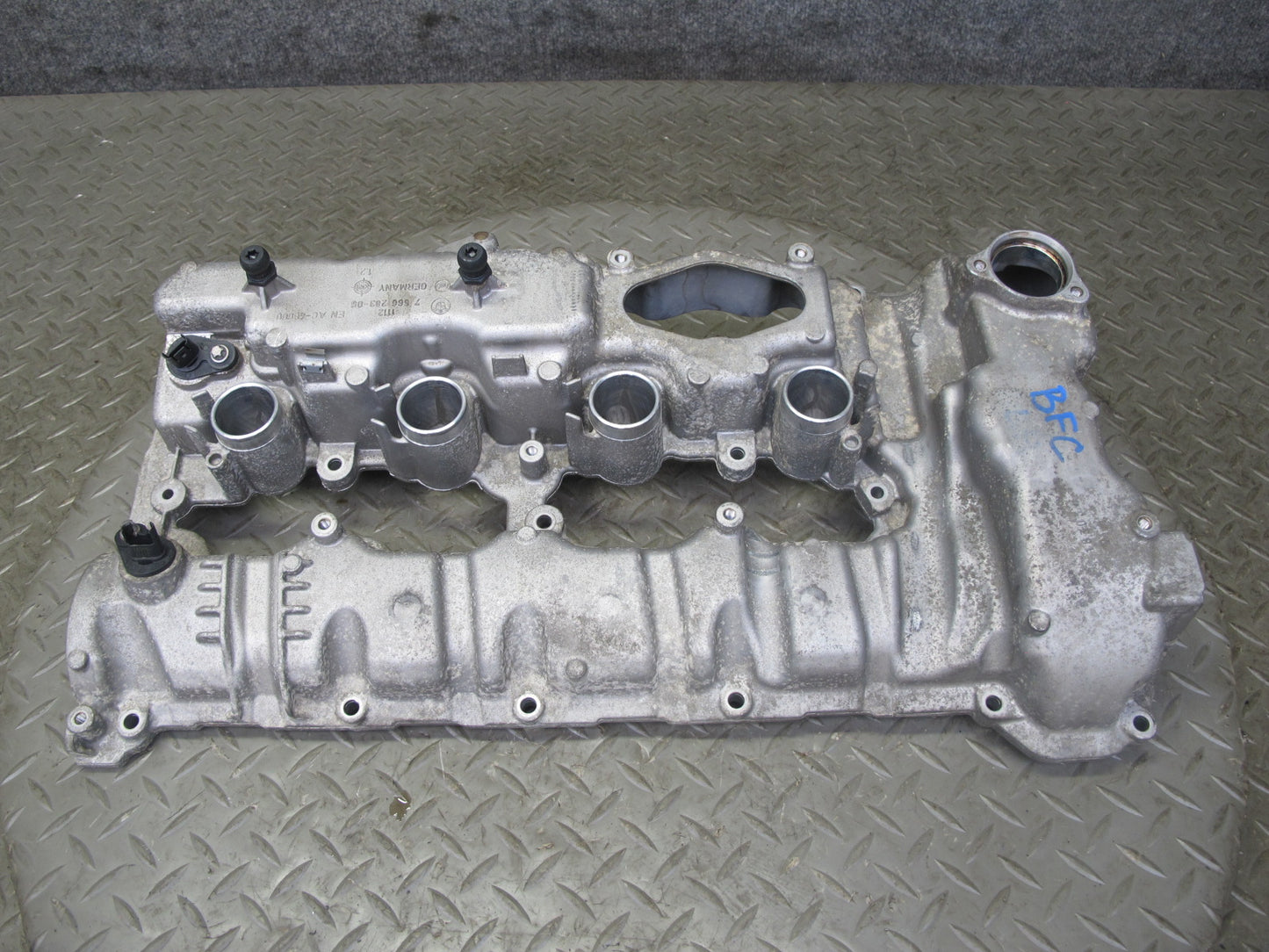 11-13 BMW F07 F12 F10 550I N63 Right Engine Cylinder Head Valve Cover 103K OEM