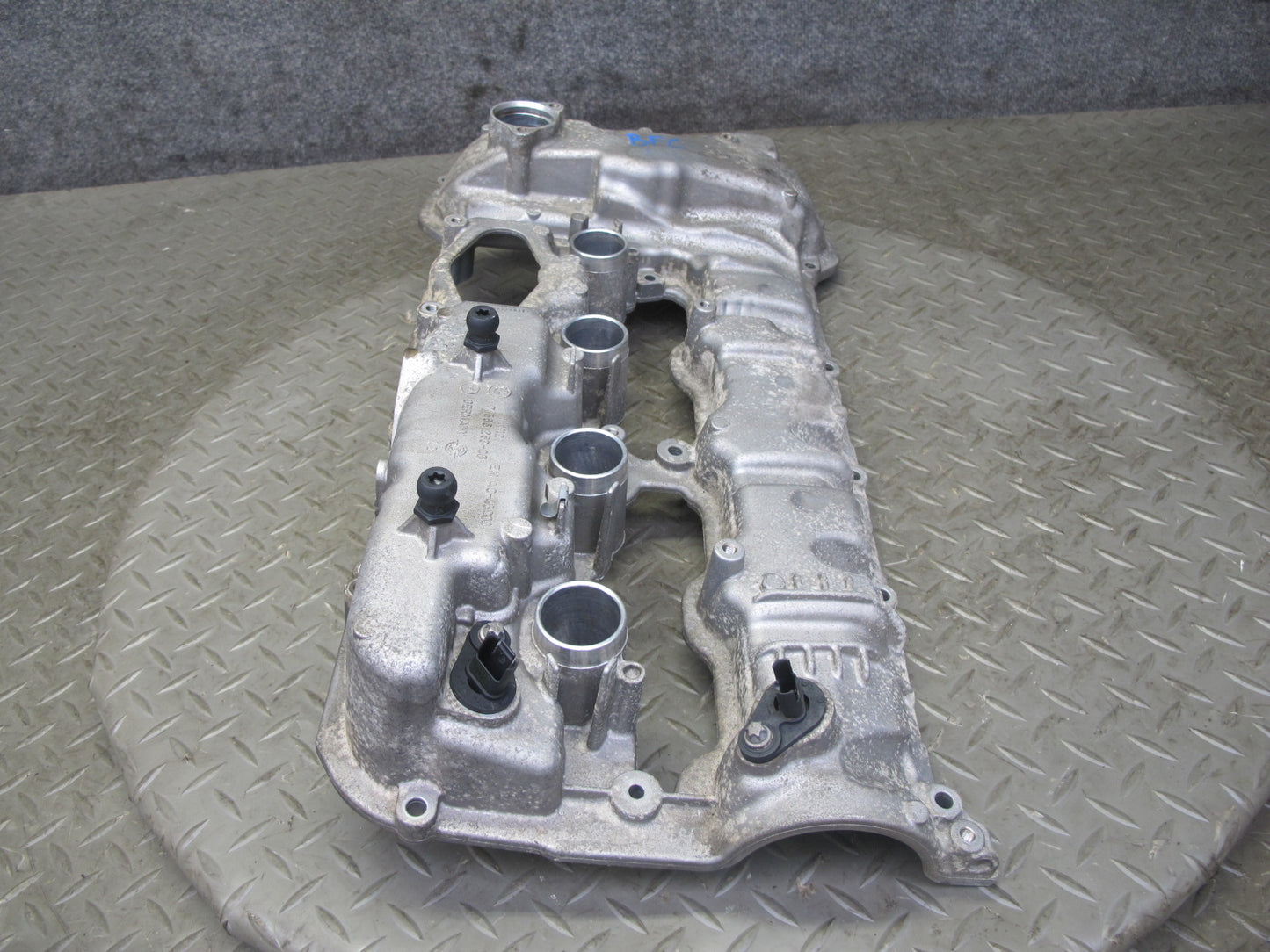 11-13 BMW F07 F12 F10 550I N63 Right Engine Cylinder Head Valve Cover 103K OEM