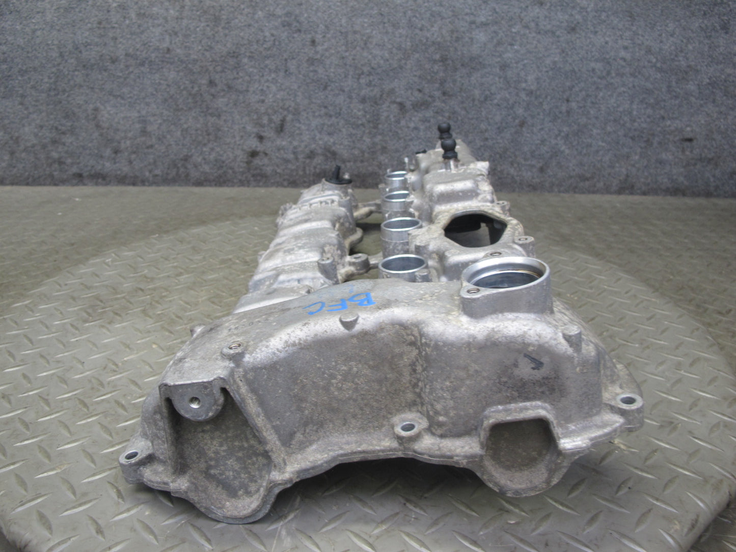 11-13 BMW F07 F12 F10 550I N63 Right Engine Cylinder Head Valve Cover 103K OEM