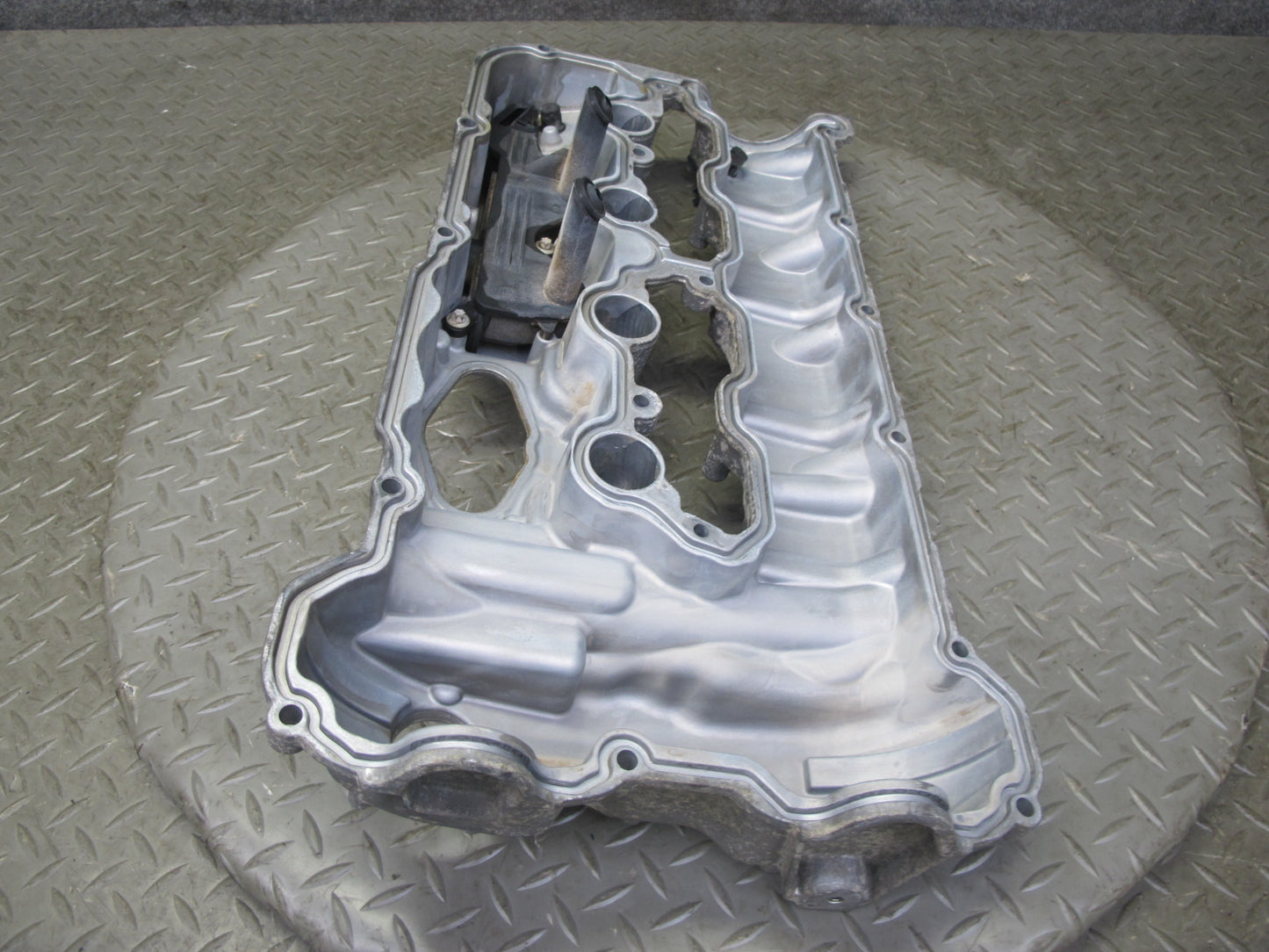 11-13 BMW F07 F12 F10 550I N63 Right Engine Cylinder Head Valve Cover 103K OEM