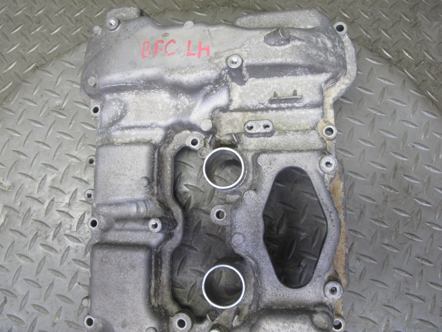11-13 BMW F07 F12 F10 550I N63 Left Engine Cylinder Head Valve Cover 103K OEM