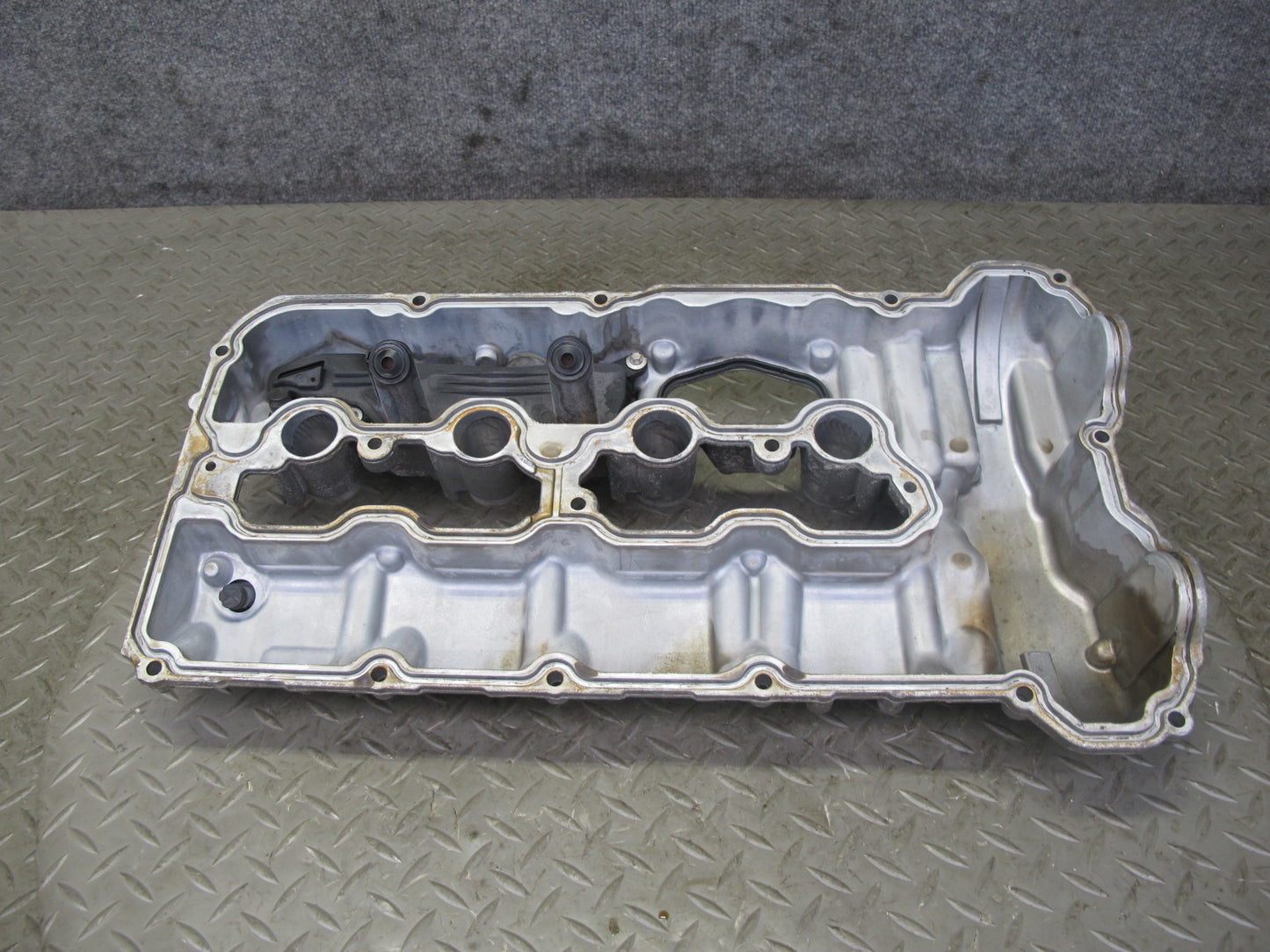 11-13 BMW F07 F12 F10 550I N63 Left Engine Cylinder Head Valve Cover 103K OEM