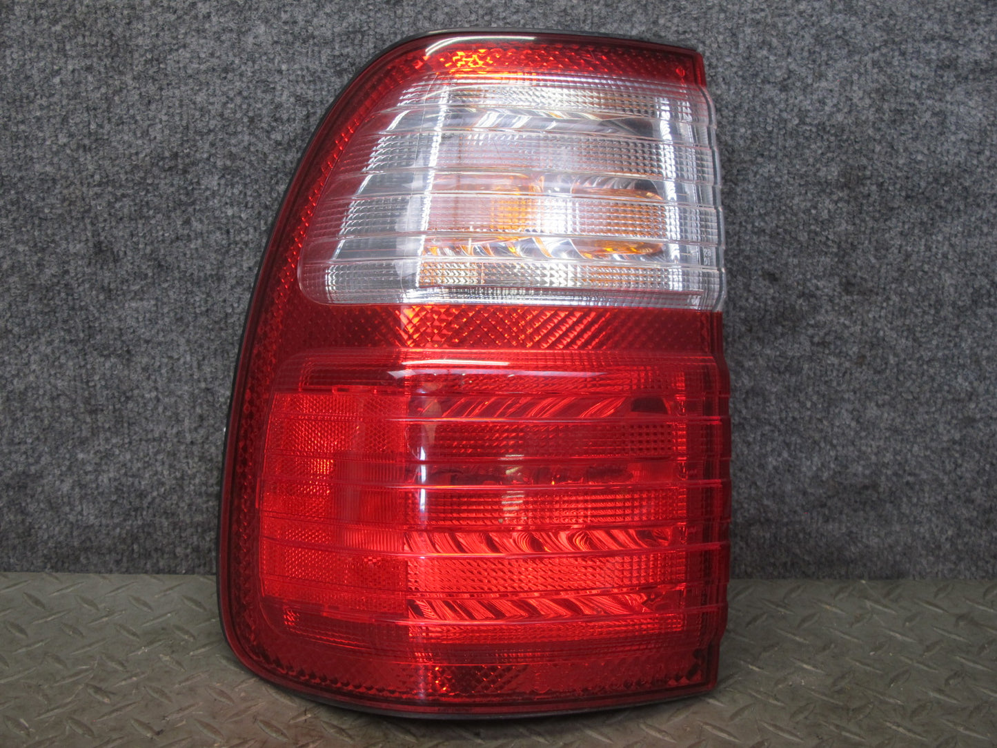 1998-2002 Lexus LX470 Rear Trunk Inner & Outer Tail Brake Light Lamp Set 4PCS