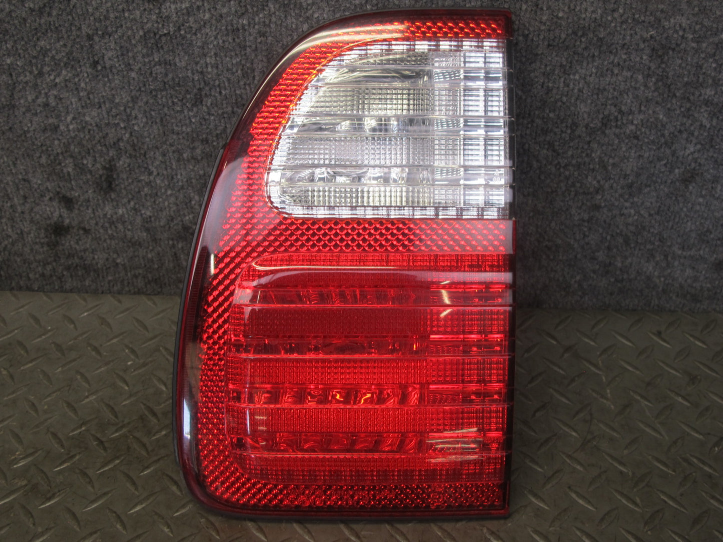 1998-2002 Lexus LX470 Rear Trunk Inner & Outer Tail Brake Light Lamp Set 4PCS