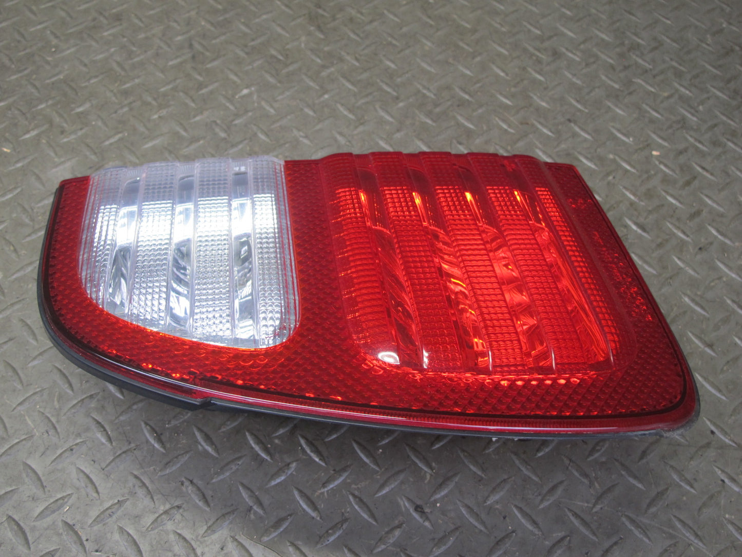 1998-2002 Lexus LX470 Rear Trunk Inner & Outer Tail Brake Light Lamp Set 4PCS